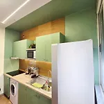 Apartment Reo's *