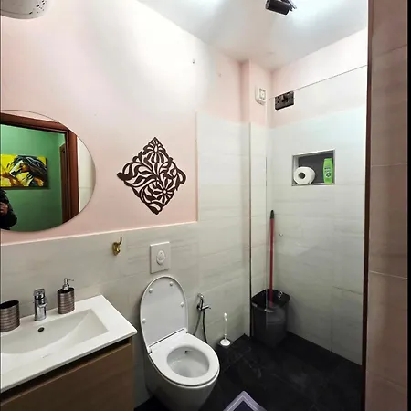 Reo's Apartment