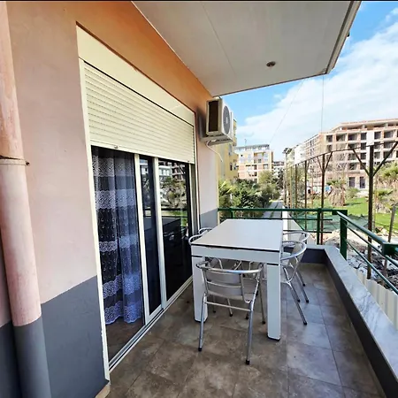 Reo's Apartment Golem (Tirana)